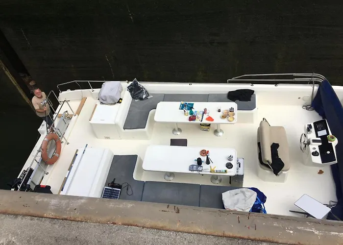 Navylis Croisière Bateau-hôtel *